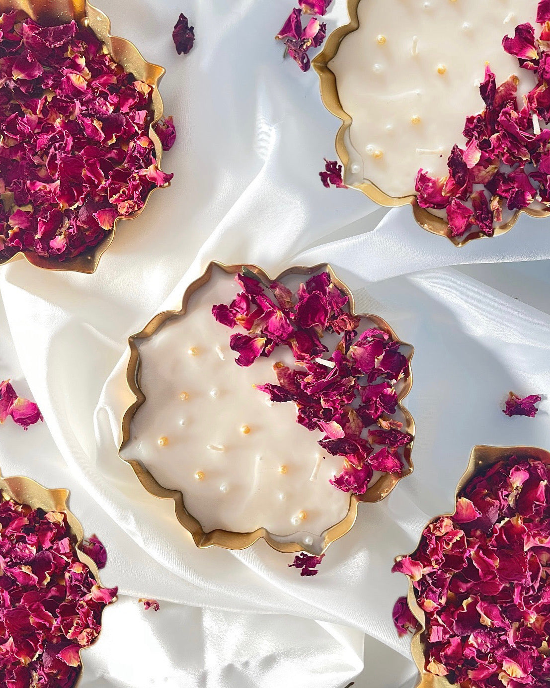 Lotus Metal Urli Candle – Tea Rose & Oud